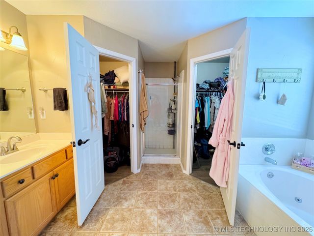 10227 E 115th Street, Bixby, OK 74008