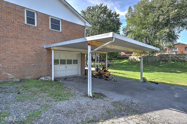 2105 Heatherly Road, Kingsport, TN 37660