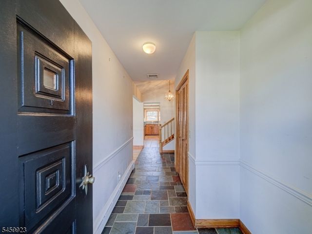 331 W Frech Ave, Manville Boro, NJ 08835