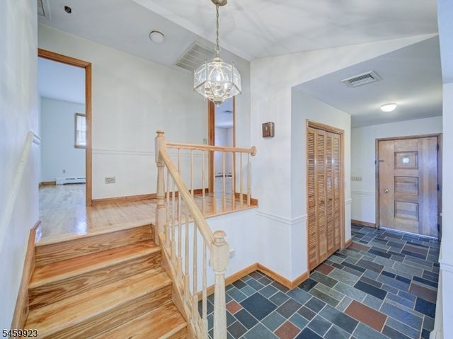 331 W Frech Ave, Manville Boro, NJ 08835
