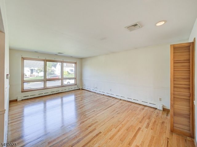331 W Frech Ave, Manville Boro, NJ 08835