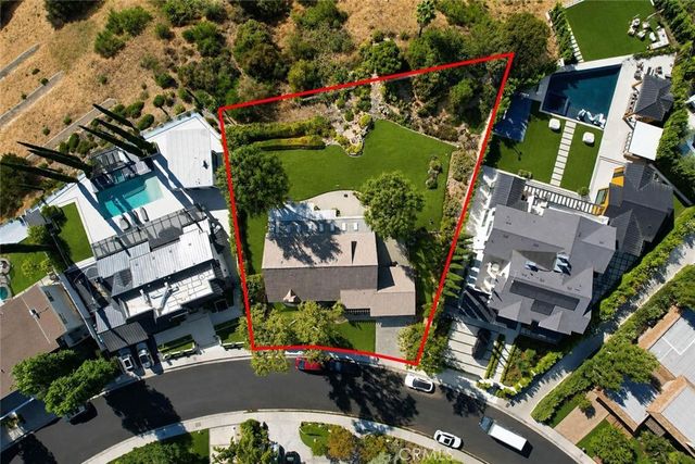 19245 Berclair, Tarzana, CA 91356