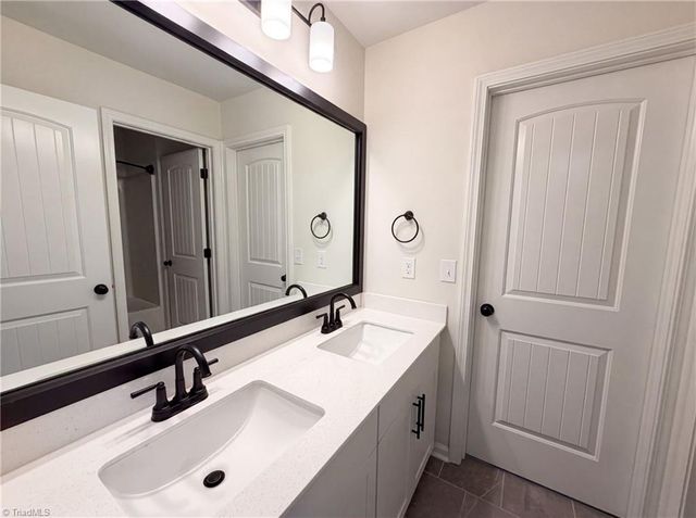 7463 Buckview Court, Kernersville, NC 27284