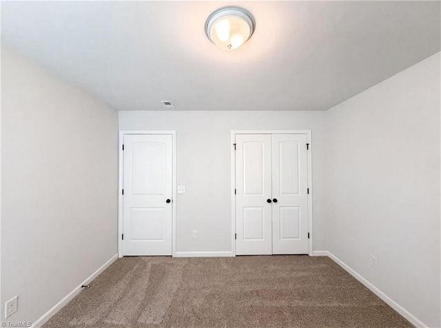 7463 Buckview Court, Kernersville, NC 27284