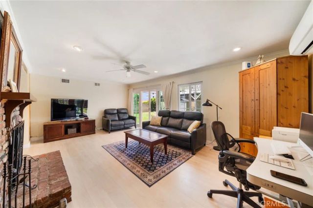 1909 W Embassy, Anaheim, CA 92804