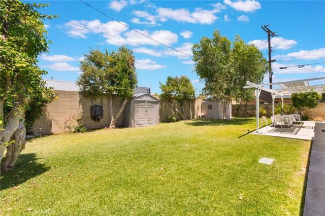 1909 W Embassy, Anaheim, CA 92804