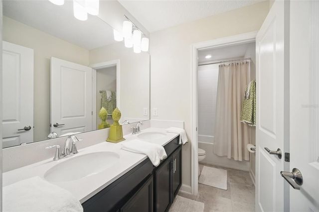 1107 TRAPPERS TRAIL LOOP, Davenport, FL 33896
