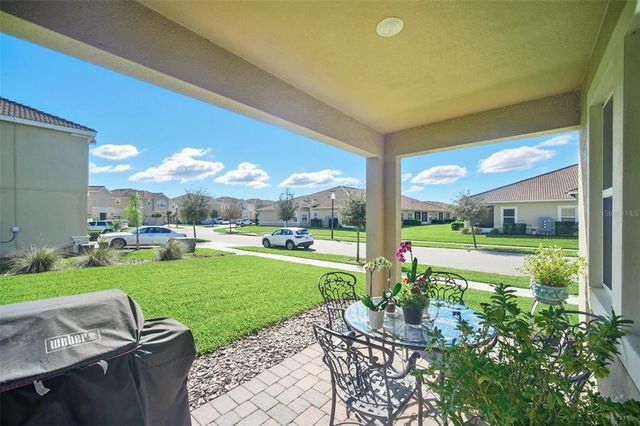 1107 TRAPPERS TRAIL LOOP, Davenport, FL 33896