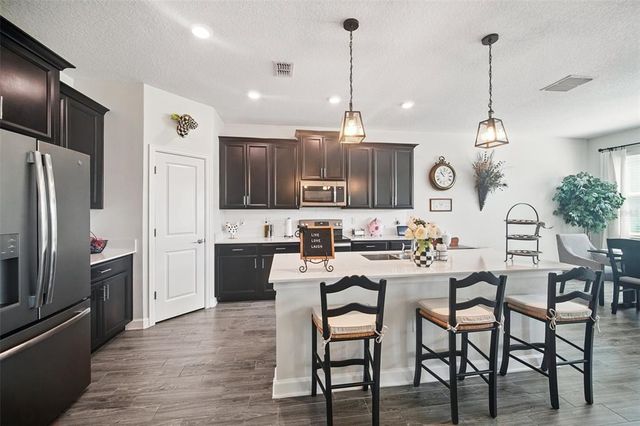 1107 TRAPPERS TRAIL LOOP, Davenport, FL 33896