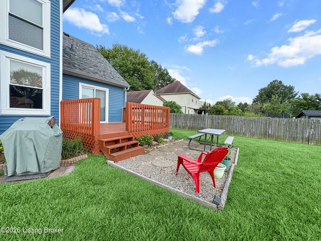 181 Spring Lake Ct, Louisville, KY 40229