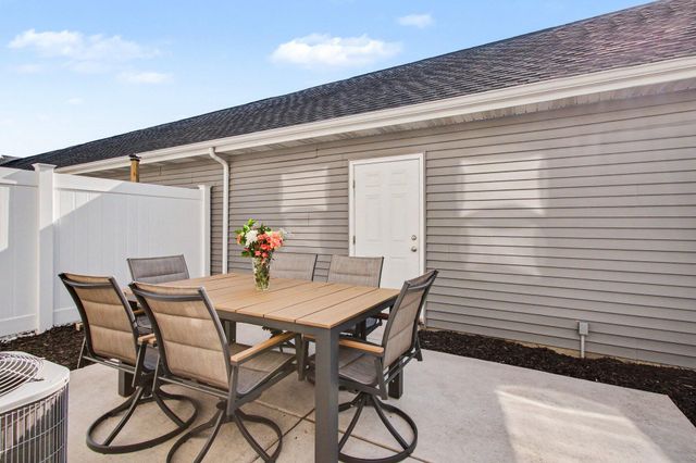 11775 Rhode Island Street, Crown Point, IN 46307