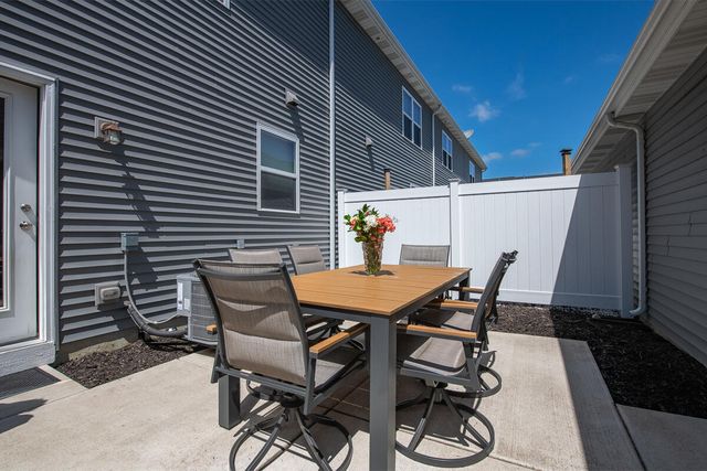 11775 Rhode Island Street, Crown Point, IN 46307
