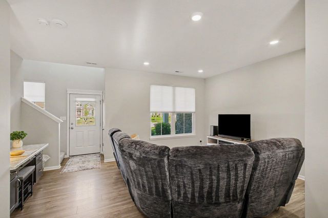 11775 Rhode Island Street, Crown Point, IN 46307