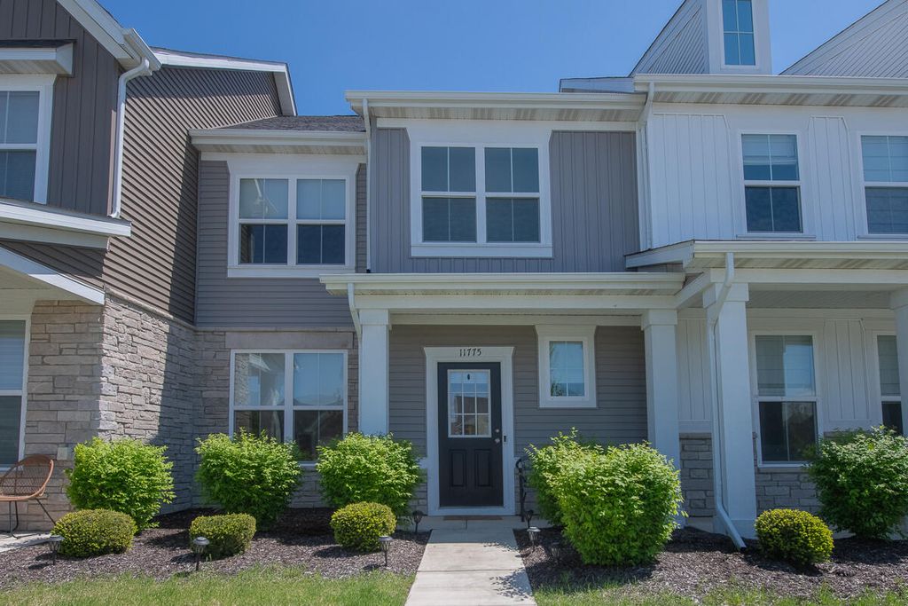 11775 Rhode Island Street, Crown Point, IN 46307