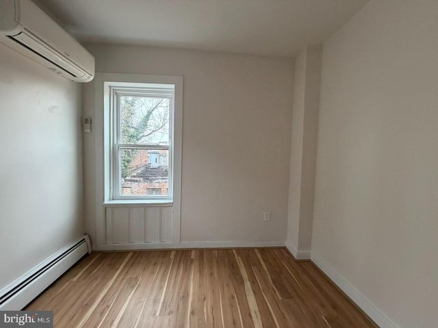 307 S BAYLIS ST, Baltimore, MD 21224