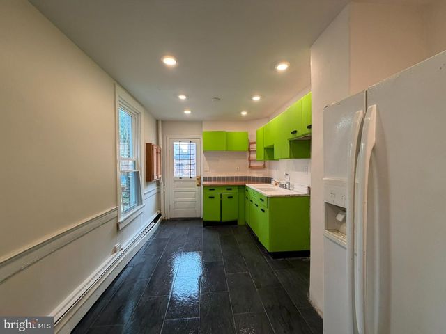 307 S BAYLIS ST, Baltimore, MD 21224