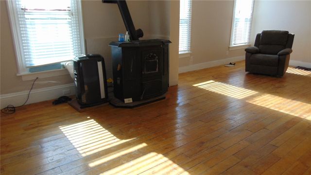 11 Reed Street, Waterloo, NY 13165