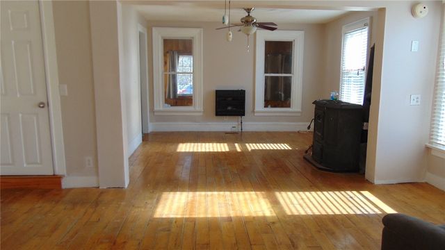 11 Reed Street, Waterloo, NY 13165