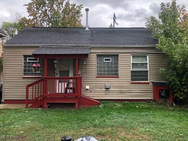 13104 Wainfleet Avenue, Cleveland, OH 44135