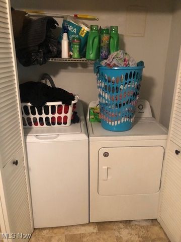 13104 Wainfleet Avenue, Cleveland, OH 44135