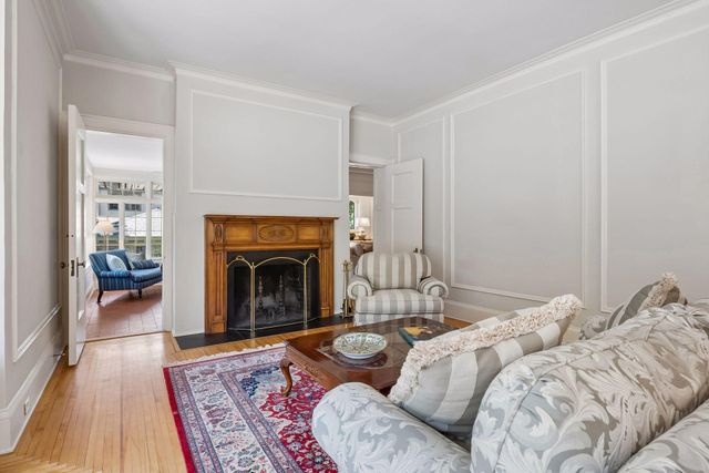1790 Irving Avenue S, Minneapolis, MN 55403