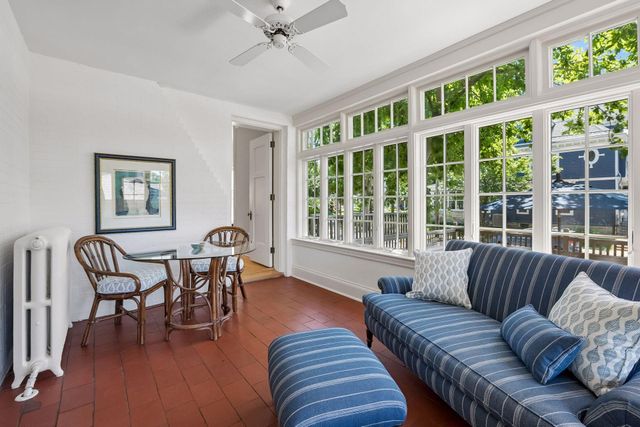 1790 Irving Avenue S, Minneapolis, MN 55403