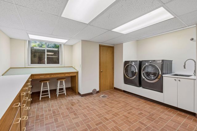 1790 Irving Avenue S, Minneapolis, MN 55403