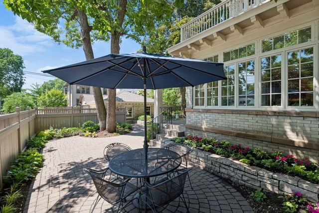 1790 Irving Avenue S, Minneapolis, MN 55403