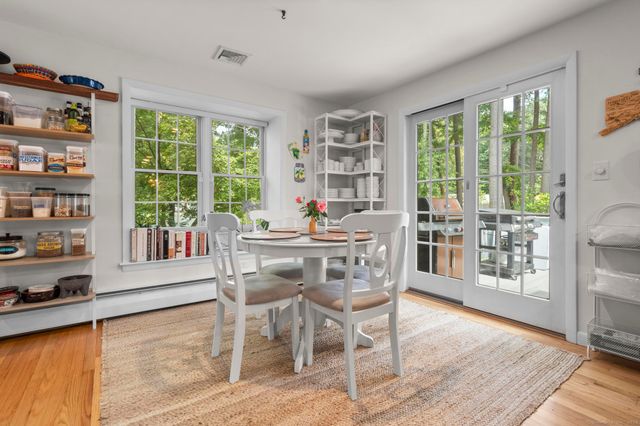 24 Saw Mill Lane, Avon, CT 06001