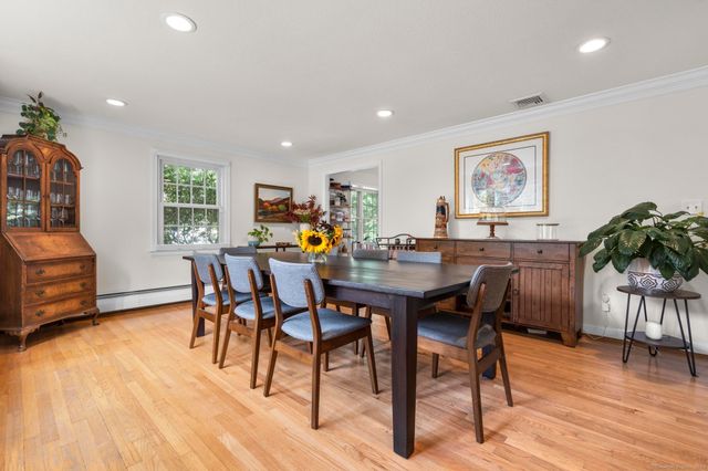 24 Saw Mill Lane, Avon, CT 06001