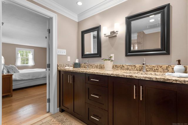 24 Saw Mill Lane, Avon, CT 06001