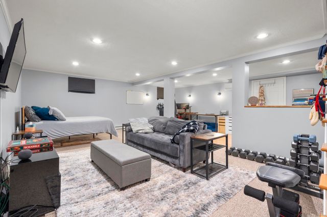 24 Saw Mill Lane, Avon, CT 06001