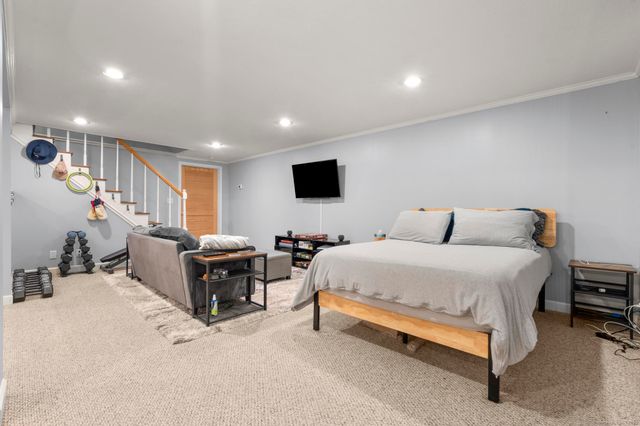 24 Saw Mill Lane, Avon, CT 06001