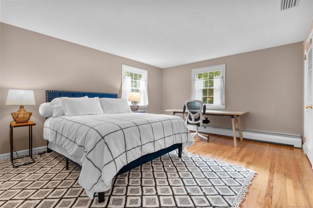 24 Saw Mill Lane, Avon, CT 06001