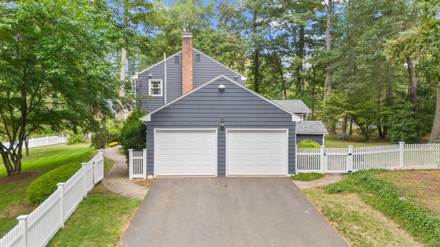 24 Saw Mill Lane, Avon, CT 06001
