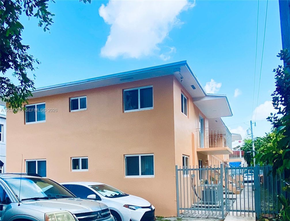 1121 NW 4 Street, Miami, FL 33128