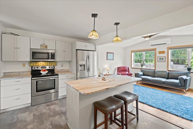 48 Meadow Road, Milton, VT 05468