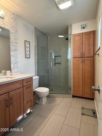 6213 E Earll Drive, Scottsdale, AZ 85251