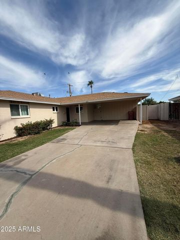 6213 E Earll Drive, Scottsdale, AZ 85251