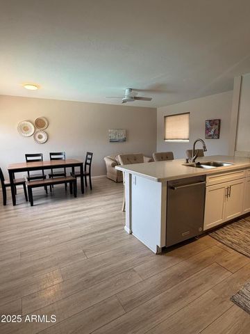 6213 E Earll Drive, Scottsdale, AZ 85251