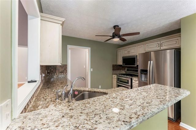 55 Garrison Drive, Dallas, GA 30157