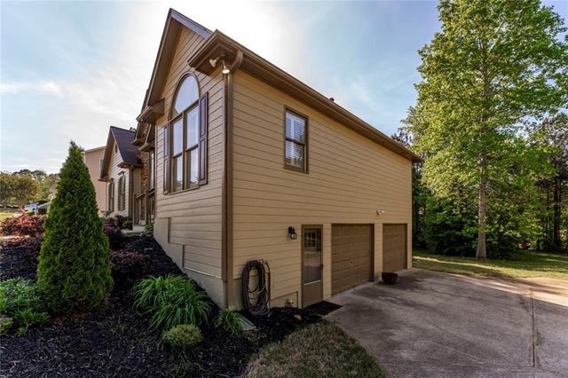 55 Garrison Drive, Dallas, GA 30157