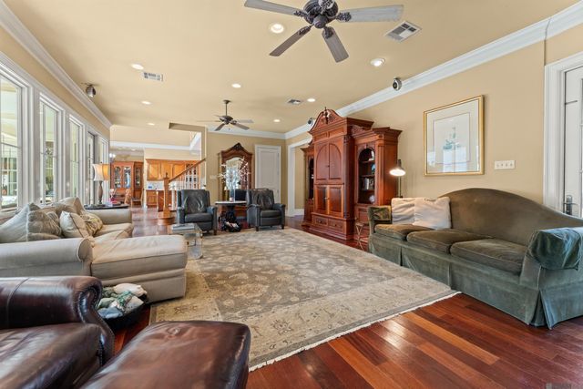 212 Iberville St, Donaldsonville, LA 70346