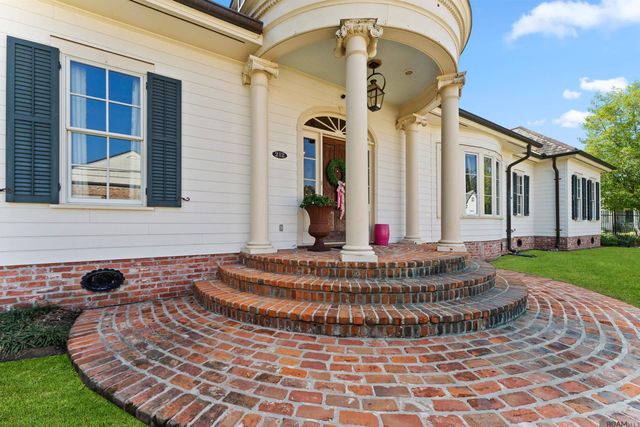 212 Iberville St, Donaldsonville, LA 70346