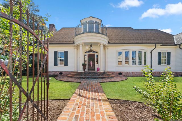 212 Iberville St, Donaldsonville, LA 70346