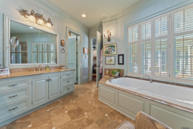 212 Iberville St, Donaldsonville, LA 70346