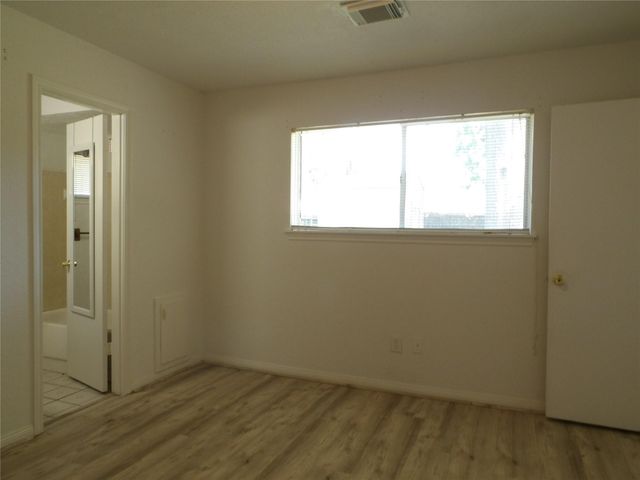2008 Williamsburg Court N, League City, TX 77573