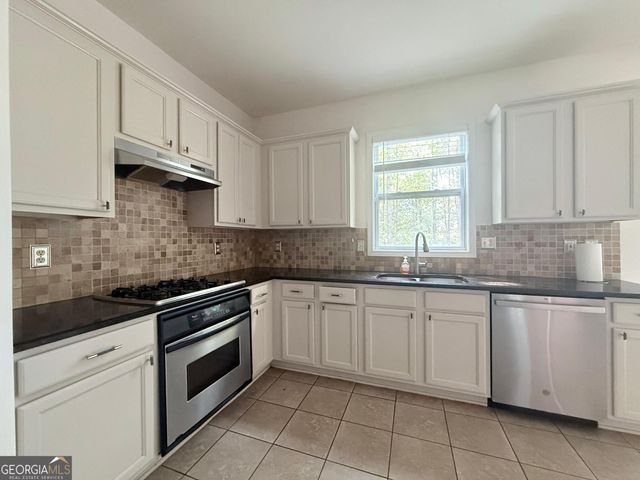 4266 Suwanee Brook Court, Buford, GA 30518