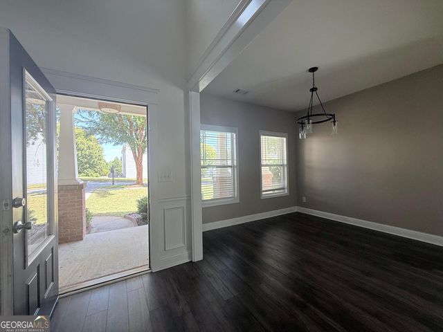 4266 Suwanee Brook Court, Buford, GA 30518