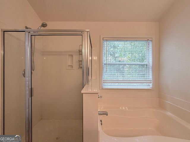 4266 Suwanee Brook Court, Buford, GA 30518